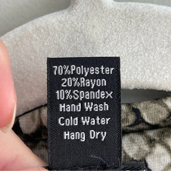 Clara Sun Woo | Reptile Tie Front Lightweight Blouse Size Large - Picture 6 of 7